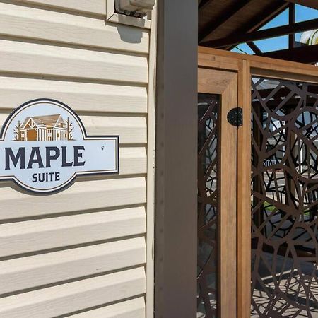 Maple Suite - Main Street Lodge In Berlin Εξωτερικό φωτογραφία
